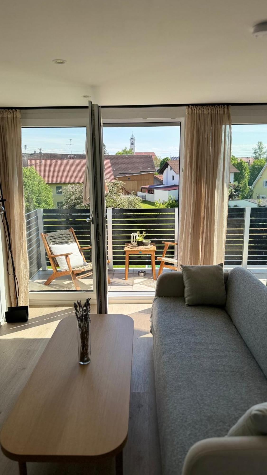 Roemer Apartment Und Zimmer テュルクハイム エクステリア 写真