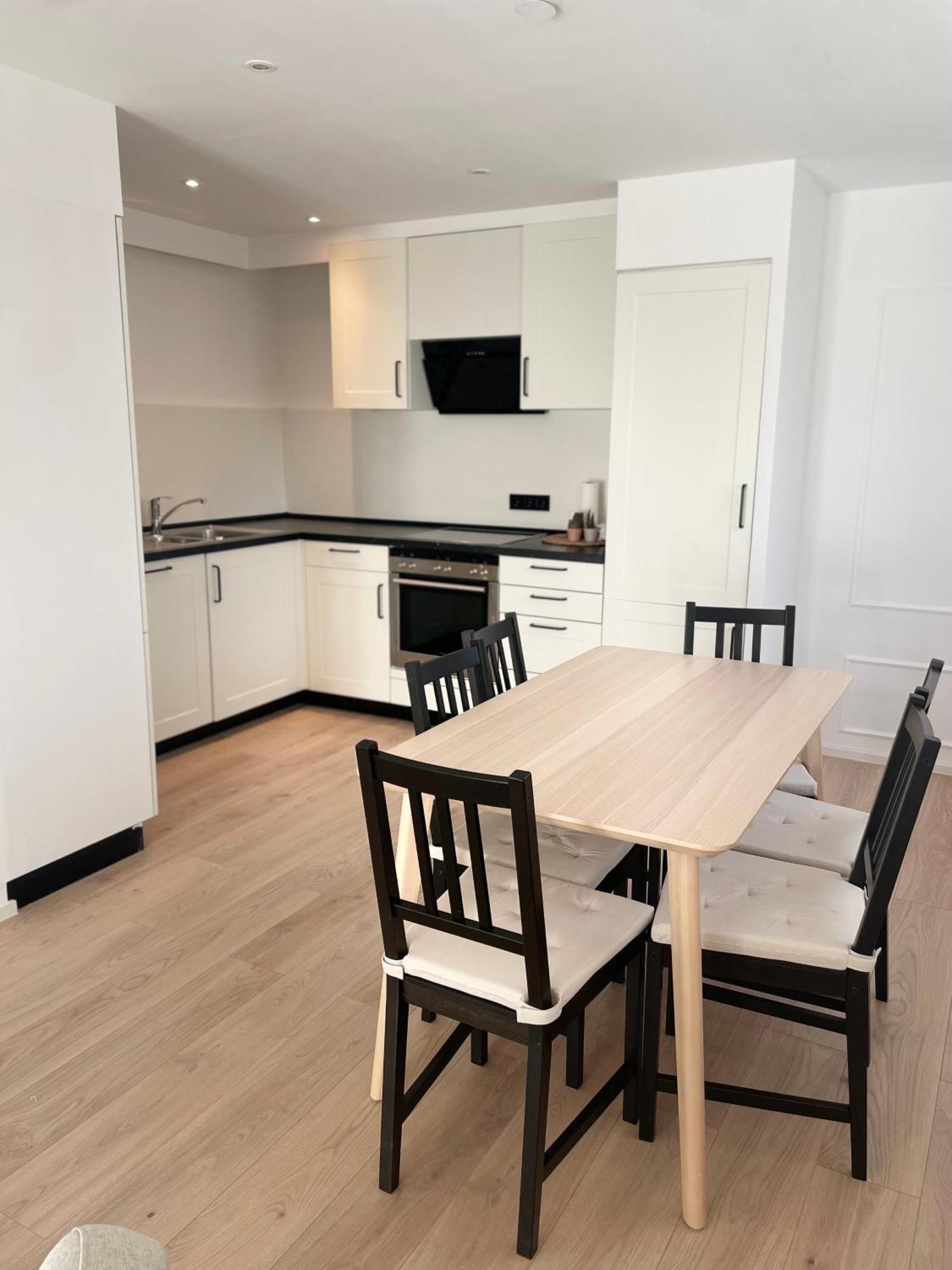 Roemer Apartment Und Zimmer テュルクハイム エクステリア 写真